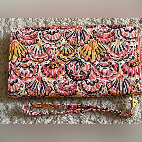 NWT Simply Southern Nylon Quilted Wallet With Wristlet Strap - Shells - Picture 3 of 6